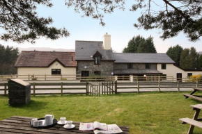 Гостиница Vulcan Lodge Cottages  Рхаядер